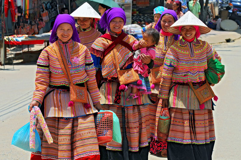 ONE DAY TOUR TO BAC HA MARKET