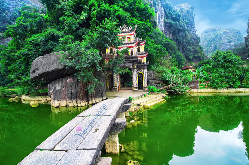 ONE DAY TOUR HOA LU-TAM COC-BICH DONG CAVE